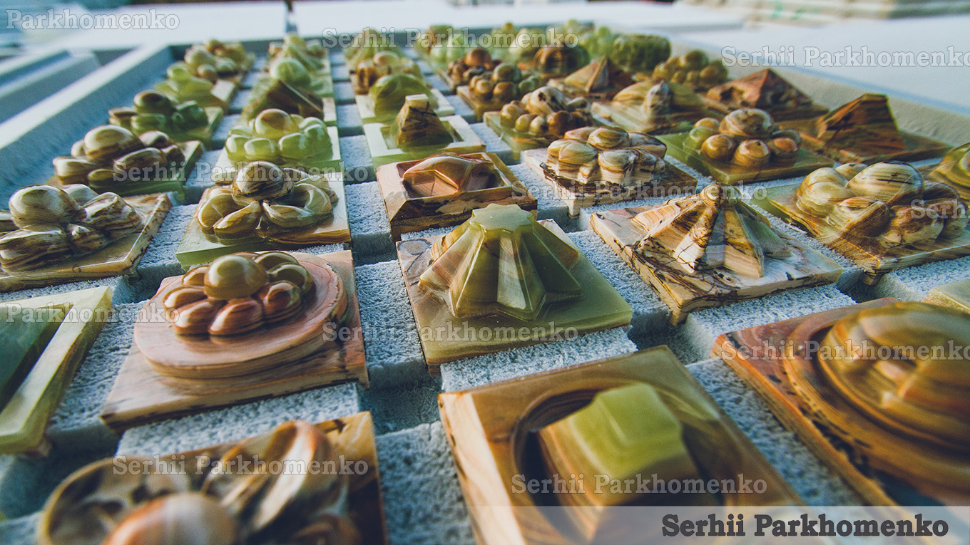 Green onyx carved inlays